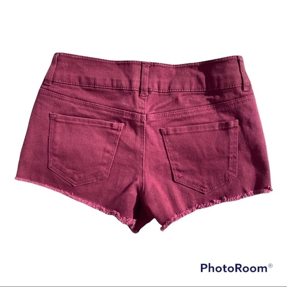 NWT. Mid rise shorts.​ - Picture 7 of 7
